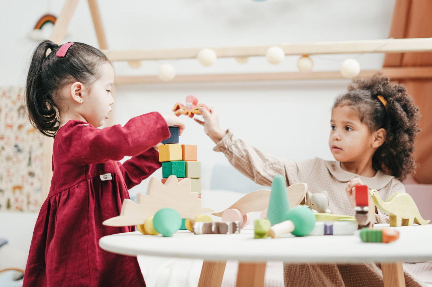 De magie van creatief spelen: waarom je kinderen baat hebben bij diversiteit in speelgoed.